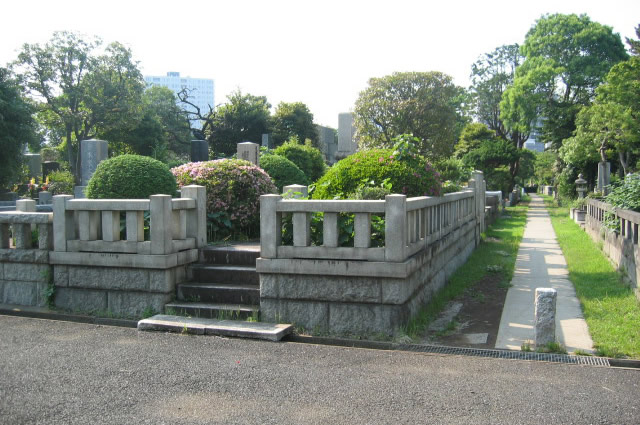 青山霊園